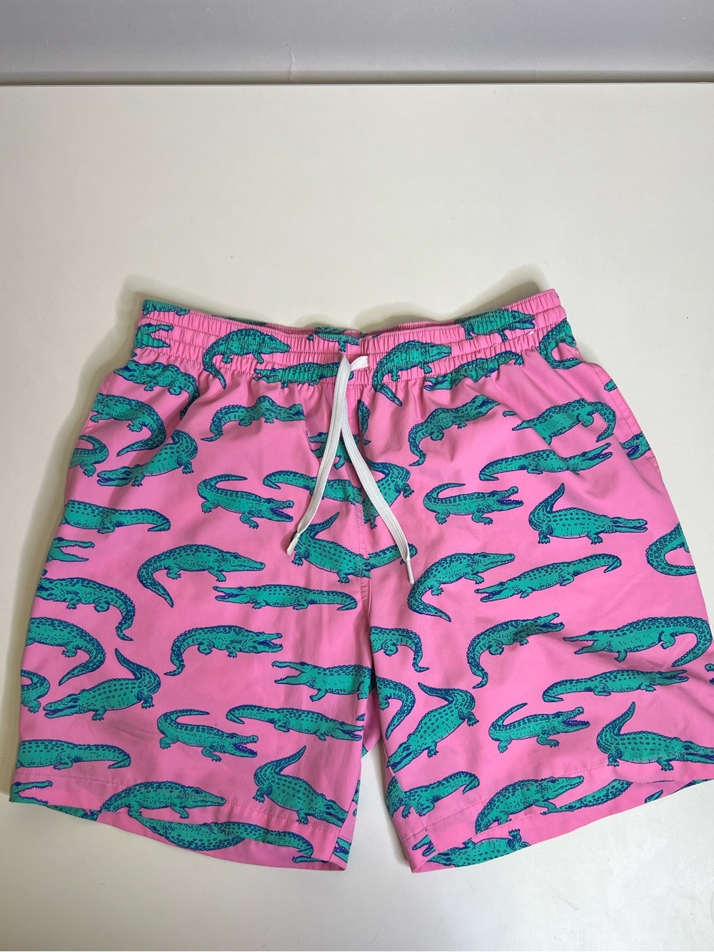 CHUBBIES MENS THE GLADES PINK ALLIGATOR 5.5" SWIM TRUNKS SIZE Medium